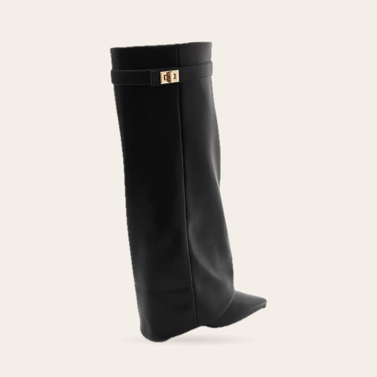 Bottes Jeanne noires, détail de la boucle dorée